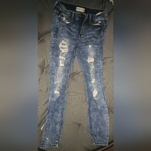 Mudd Distressed Skinny Jeans in Blue